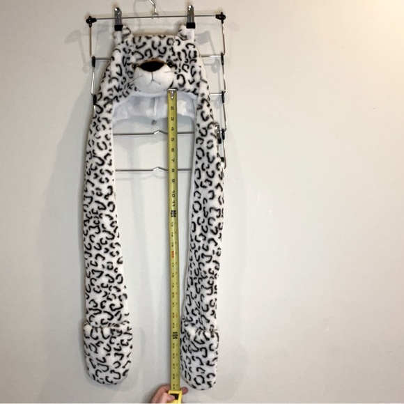 White Leopard Animal Hat with Mittens - Toddler Young Child OS fits most - NWOT - Picture 2 of 10
